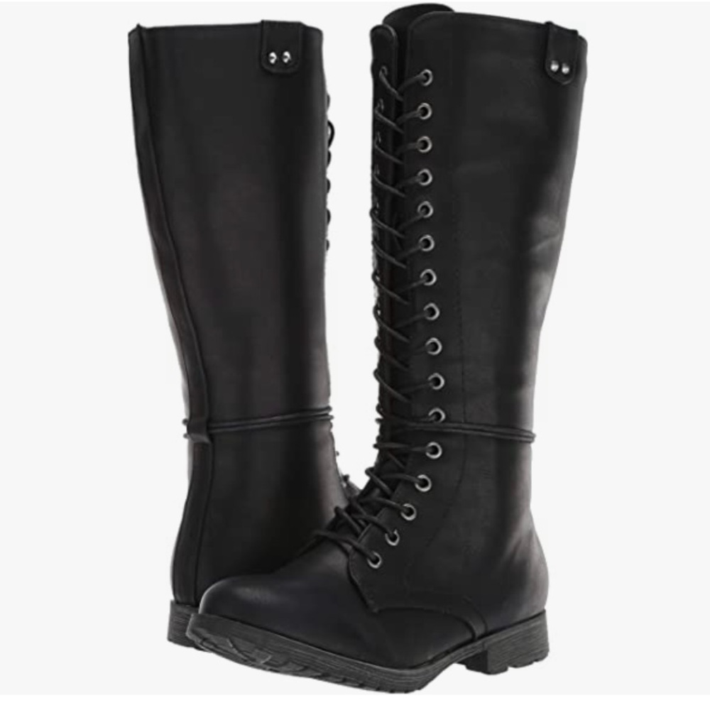 Women’s Black Lace Up Knee High Boots • Size 7